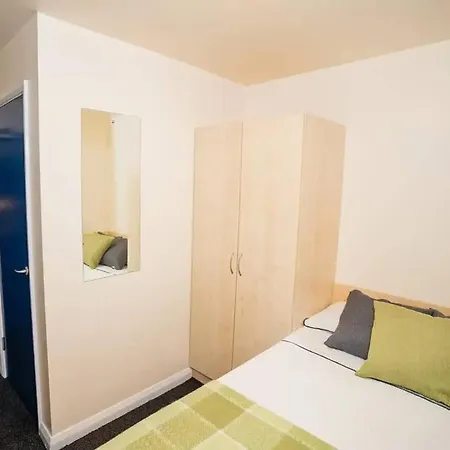Cosy Chic Ensuite Bedrooms At Queen's Hospital Close Near City Centre * Birmingham